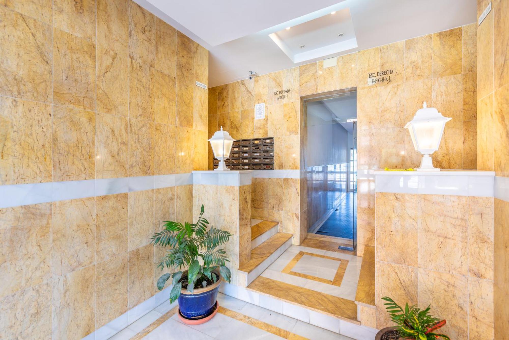 Wintowinrentals 1ª Linea De Playa, Parking Y Wifi Rincon de la Victoria Exterior photo