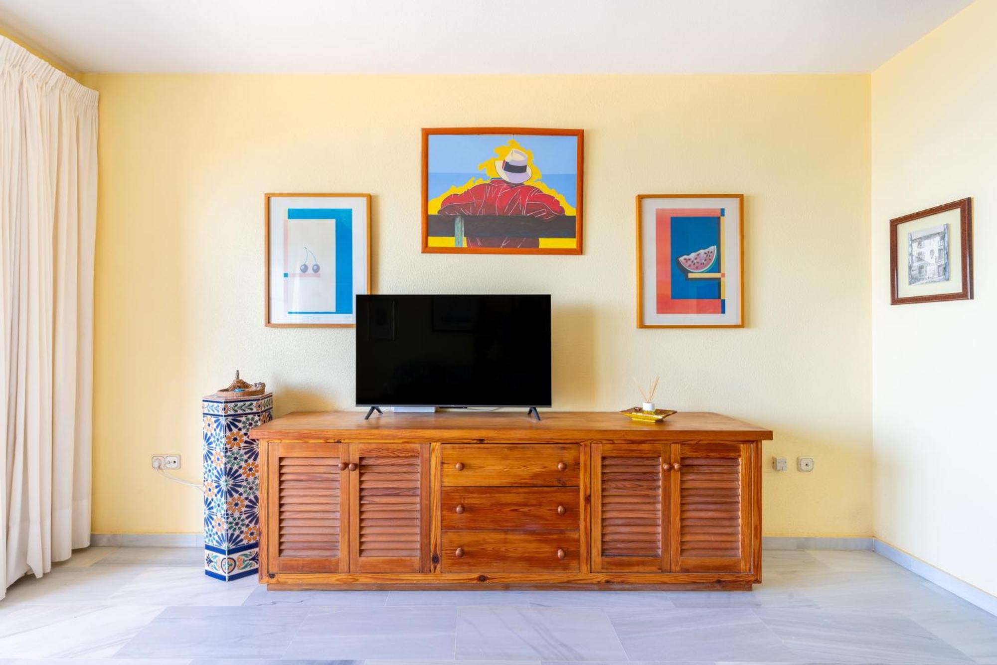 Wintowinrentals 1ª Linea De Playa, Parking Y Wifi Rincon de la Victoria Exterior photo
